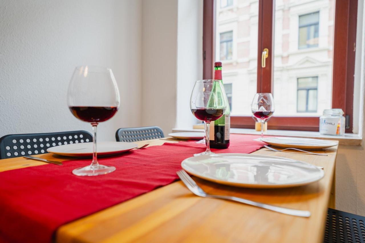Blue Chili 08 - Magdeburg 2-Zimmer Altbau, Wi-Fi, 5 Pax ภายนอก รูปภาพ