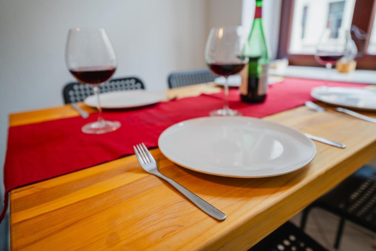 Blue Chili 08 - Magdeburg 2-Zimmer Altbau, Wi-Fi, 5 Pax ภายนอก รูปภาพ
